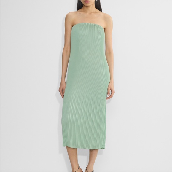 Babaton Dresses & Skirts - Babaton Offer Satin Dress